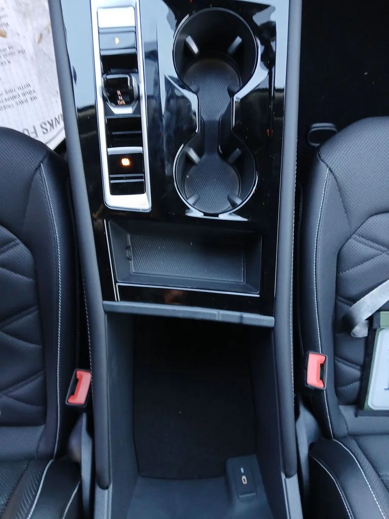 New 2025 Gray Volkswagen 2.0T SE w/Technology image 24