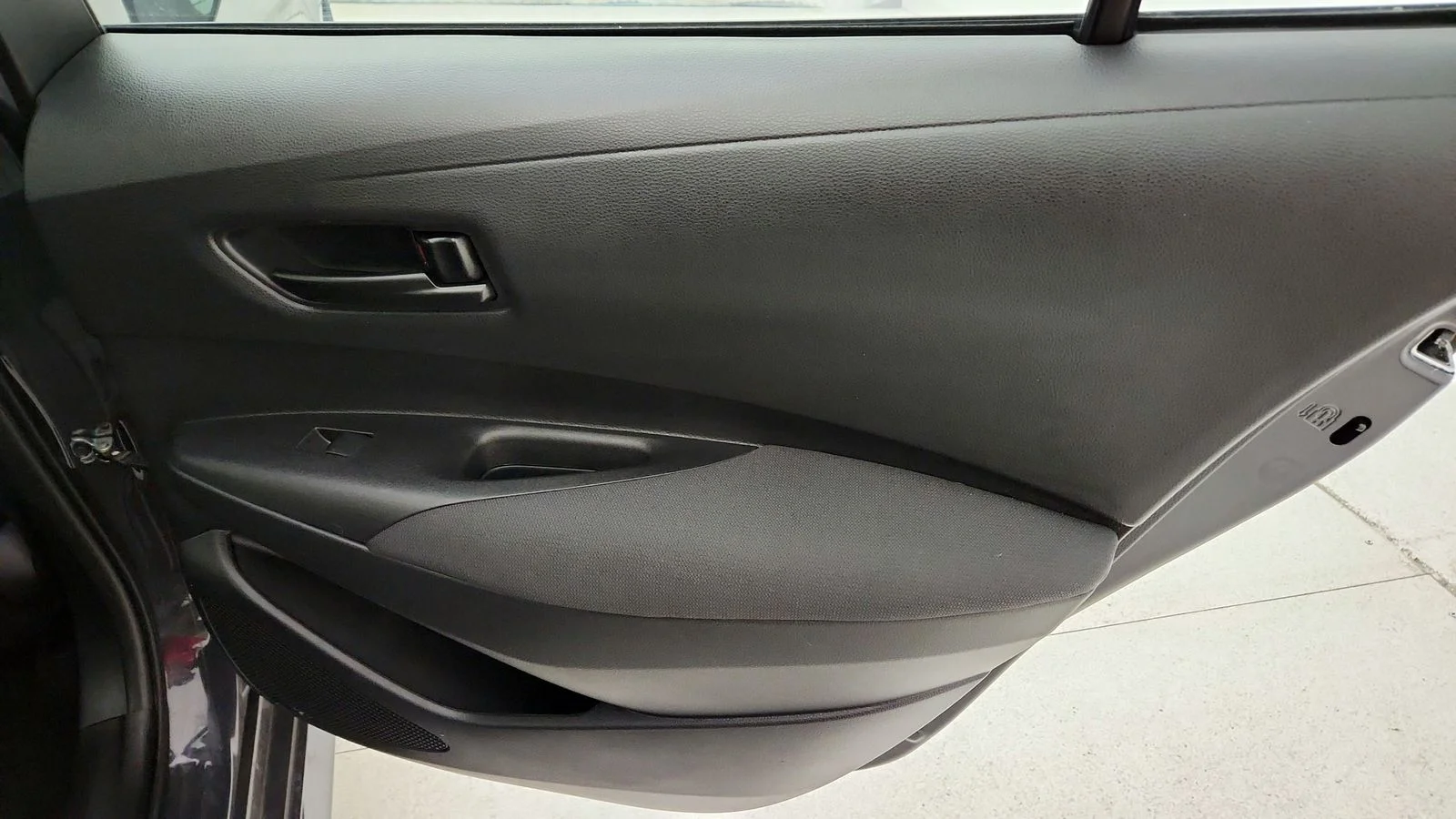 Used 2025  Toyota LE image 40