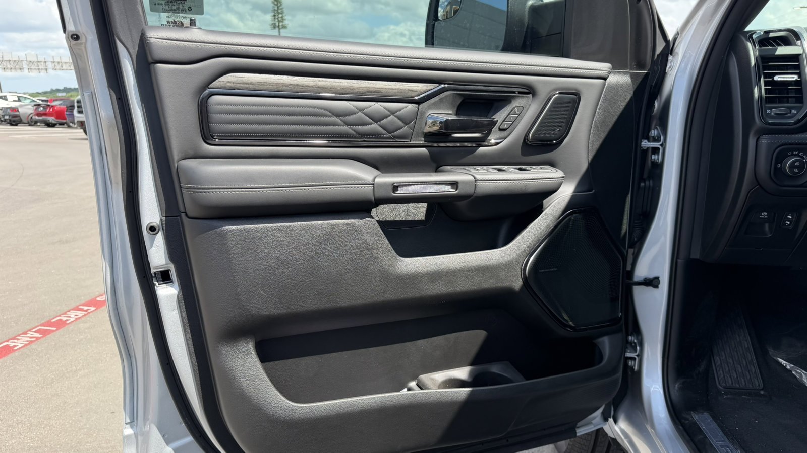 New 2026 Silver Zynith Exterior Paint RAM Limited image 9