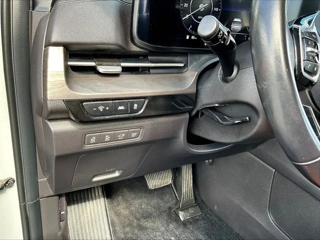 Certified Used 2023 White Kia SX image 27