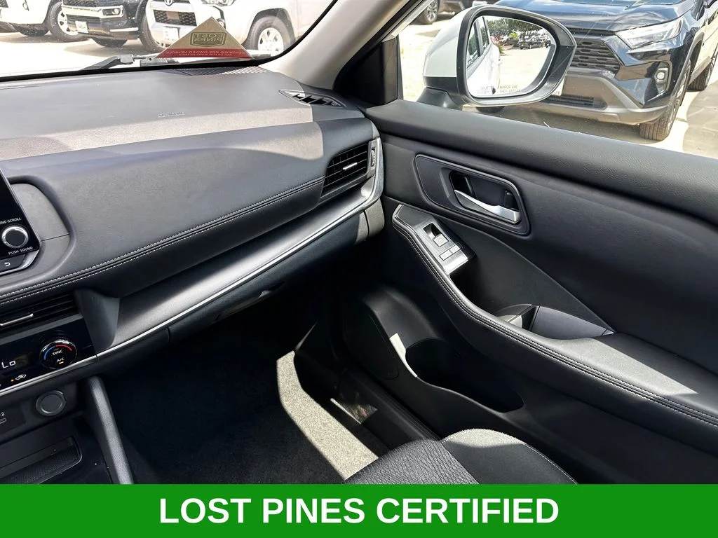 Used 2024 White Nissan SV image 26