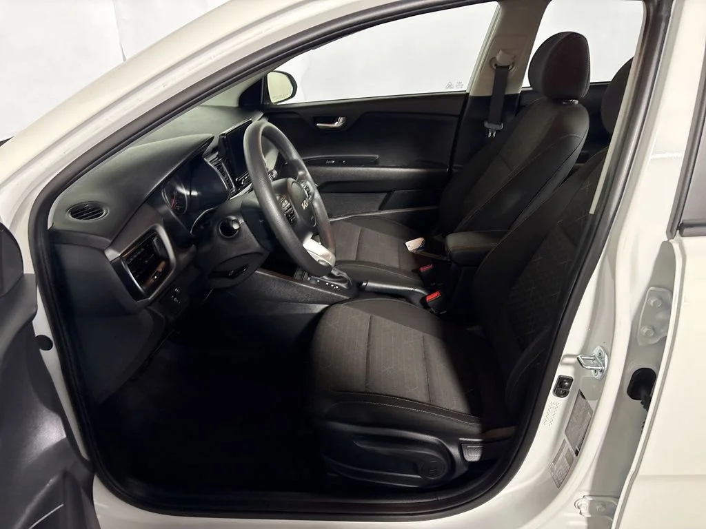 Used 2023 White Kia S image 11