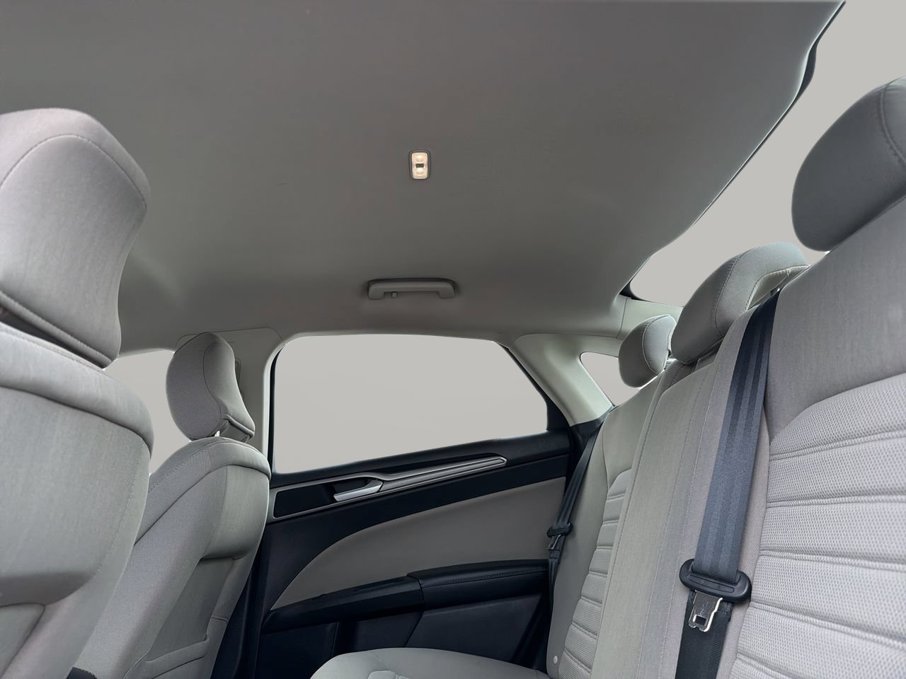 Used 2019 Oxford White Ford S image 16