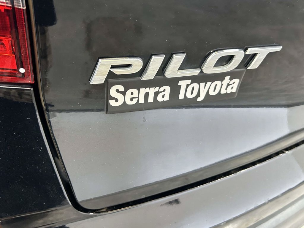 Used 2021 Black Honda EX-L image 9