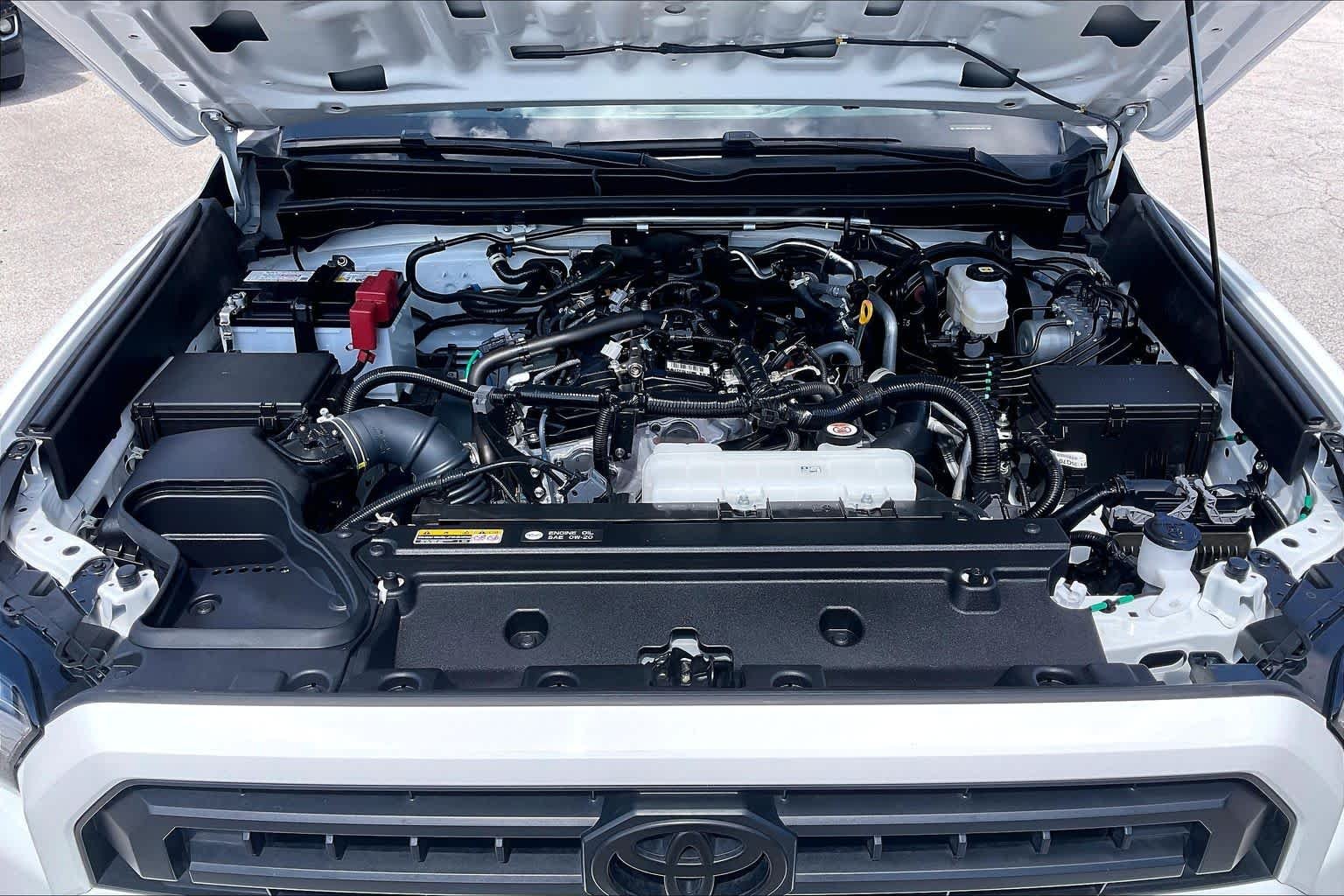 Used 2025 Ice Cap Toyota SR5 image 29
