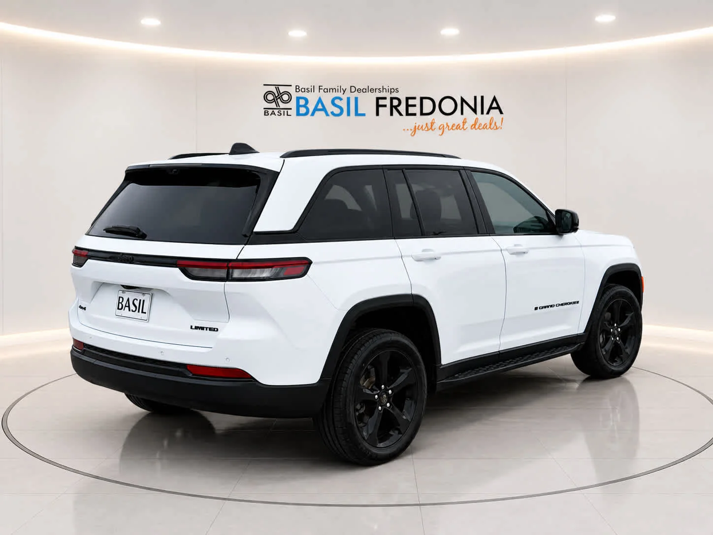Used 2024 Bright White Jeep Limited image 11