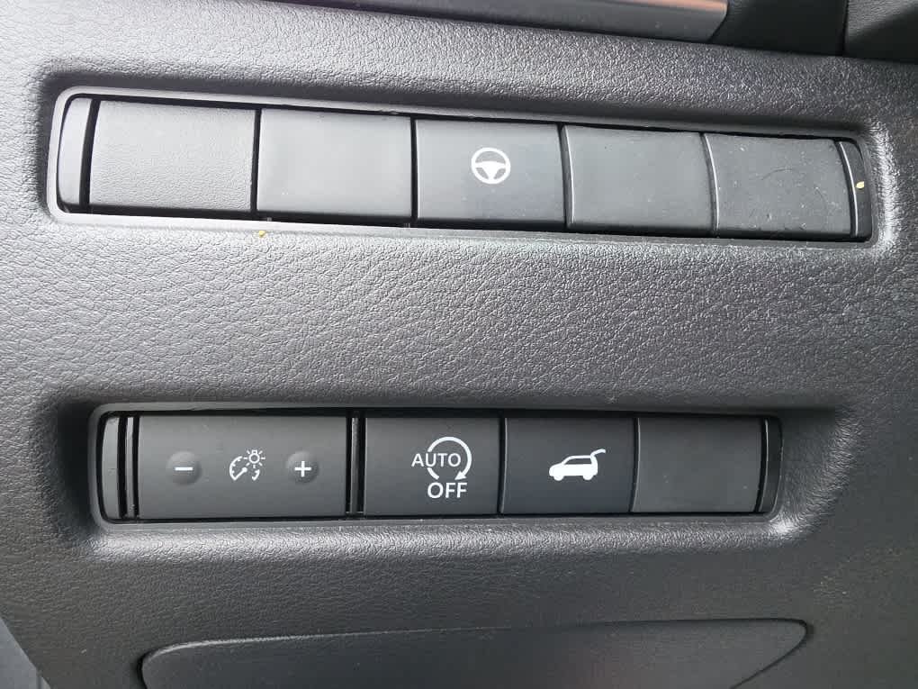 Used 2023 Gun Metallic Nissan SV image 24