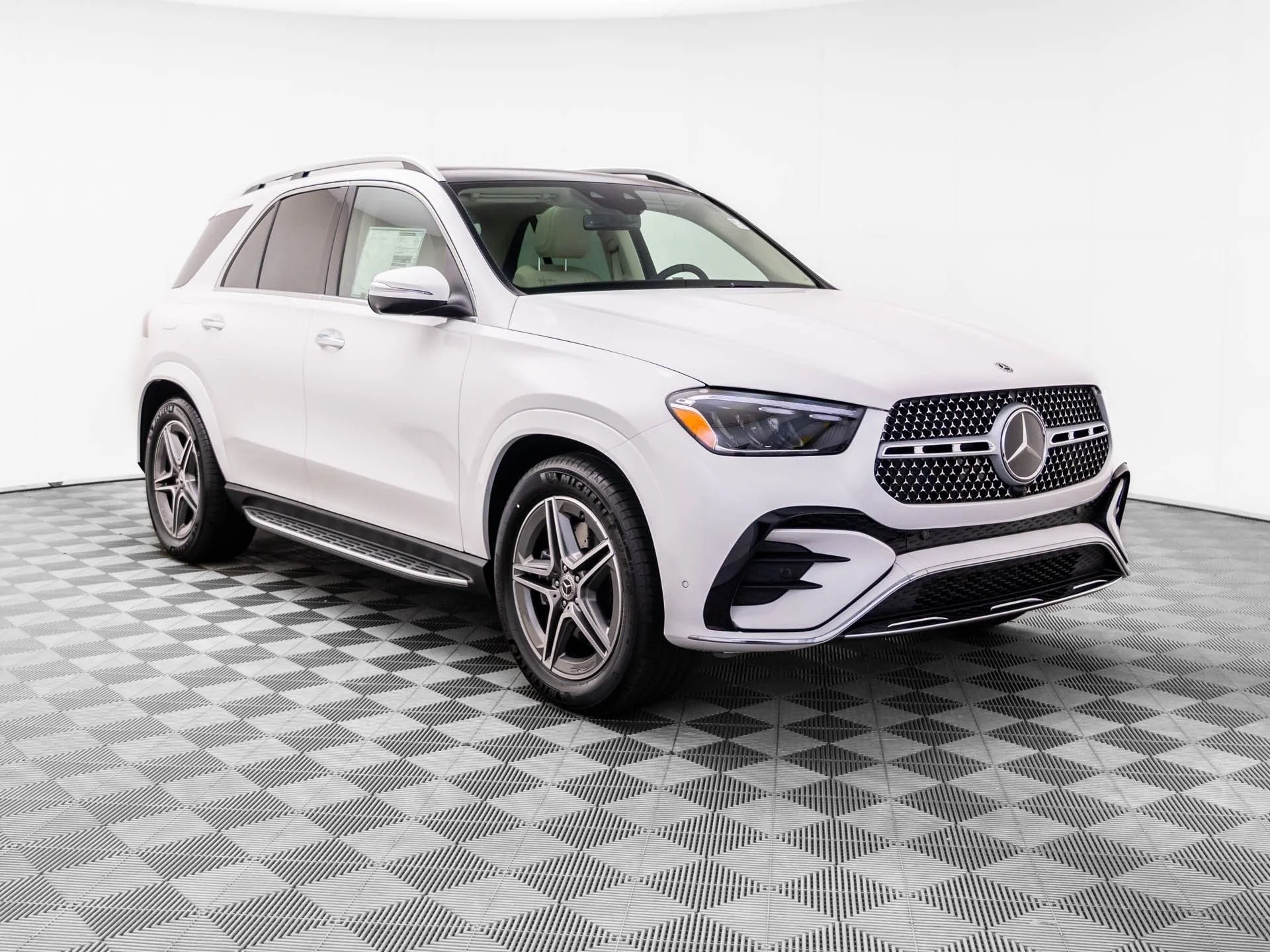 New 2026 White Mercedes-Benz GLE 450 image 7