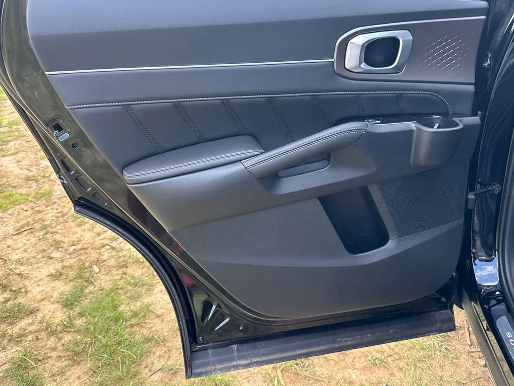 2025 Kia Sorento SX - Photo 22
