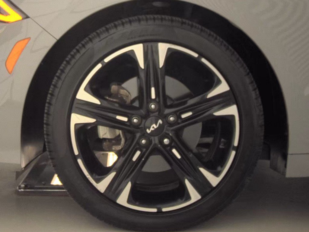 Used 2024 Gray Kia GT-Line image 15