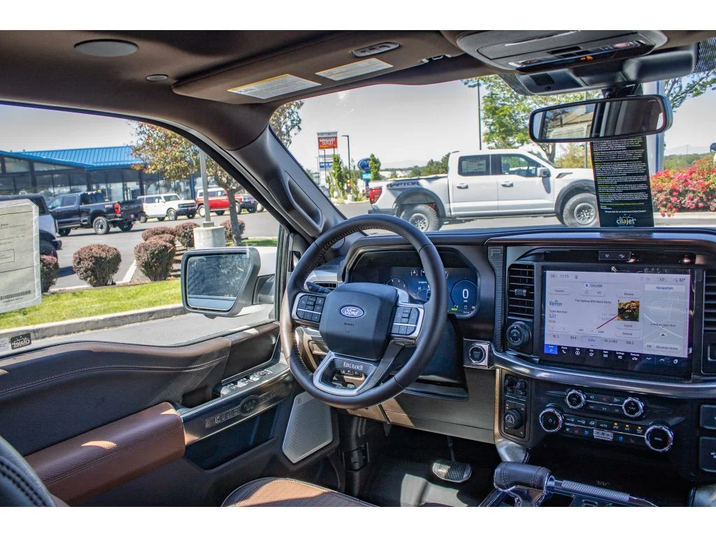 New 2026 Star White Metallic Tri-Coat Ford King Ranch image 28