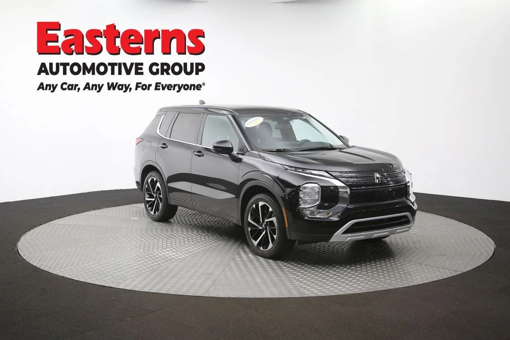 Used 2024 Black Mitsubishi SE image 49