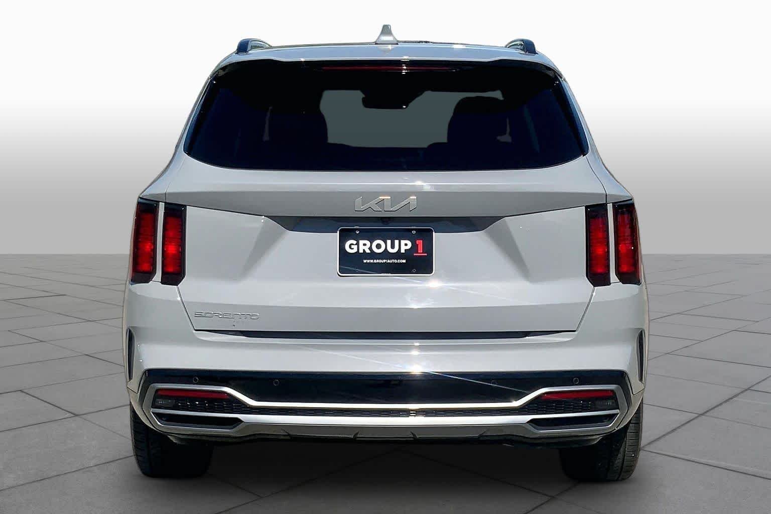 Pre-Owned 2023 Kia Sorento EX