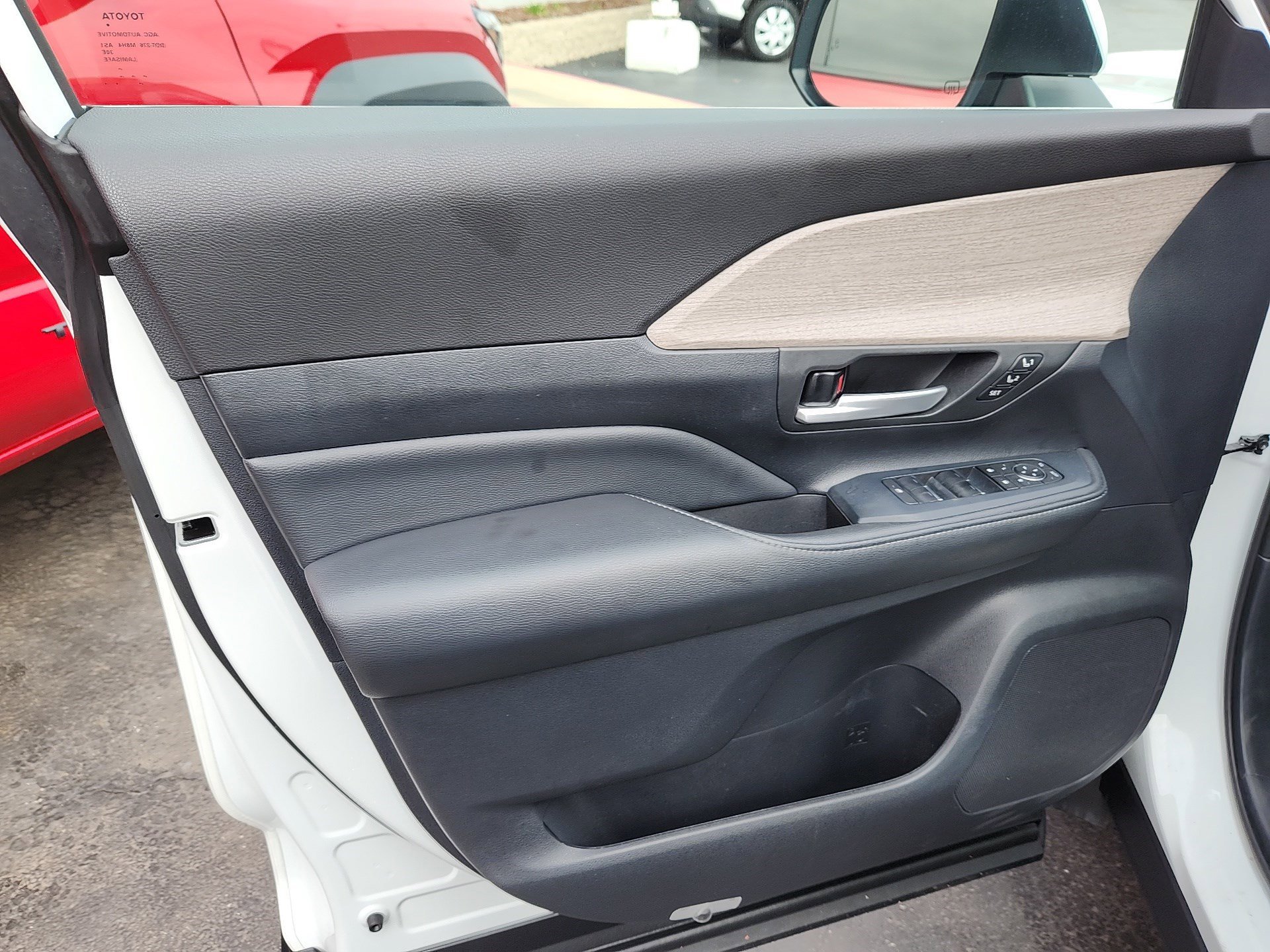 2024 Toyota Grand Highlander Limited - Photo 10