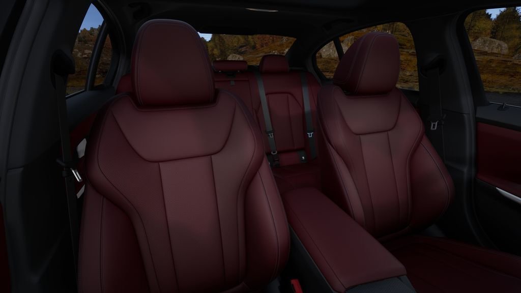 2025 BMW 3 Series 330i - Photo 39