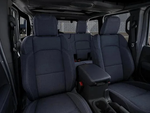 New 2026 Bright White Clear-Coat Exterior Paint Jeep Sahara image 9