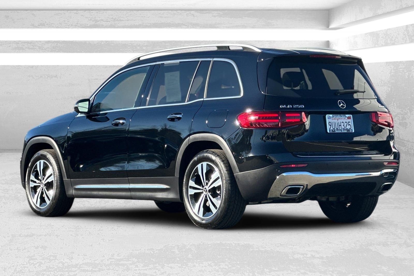 Certified Used 2025 Black Mercedes-Benz GLB 250 image 6