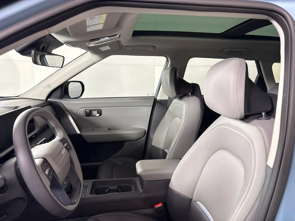 New 2027 Frost Blue Kia EX image 28