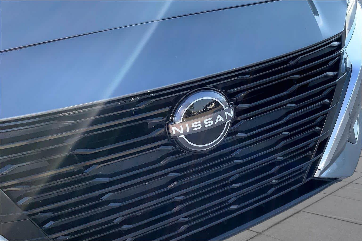 Used 2025 Gun Metallic Nissan SV image 30
