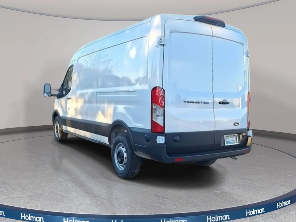 New 2026 Oxford White Ford Base image 5