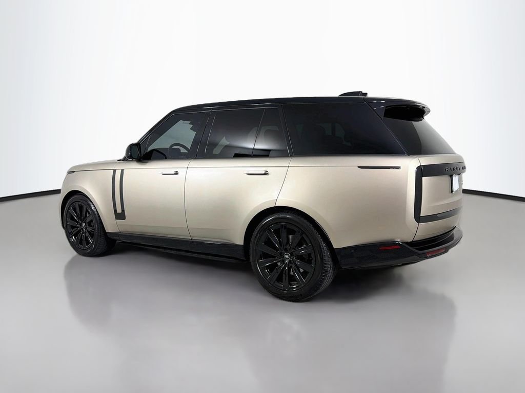 Used 2023 Gold Land Rover SE image 7