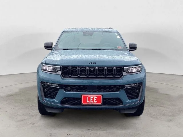 New 2026 Steel Blue Jeep L LIMITED RESERVE 4X4 image 9