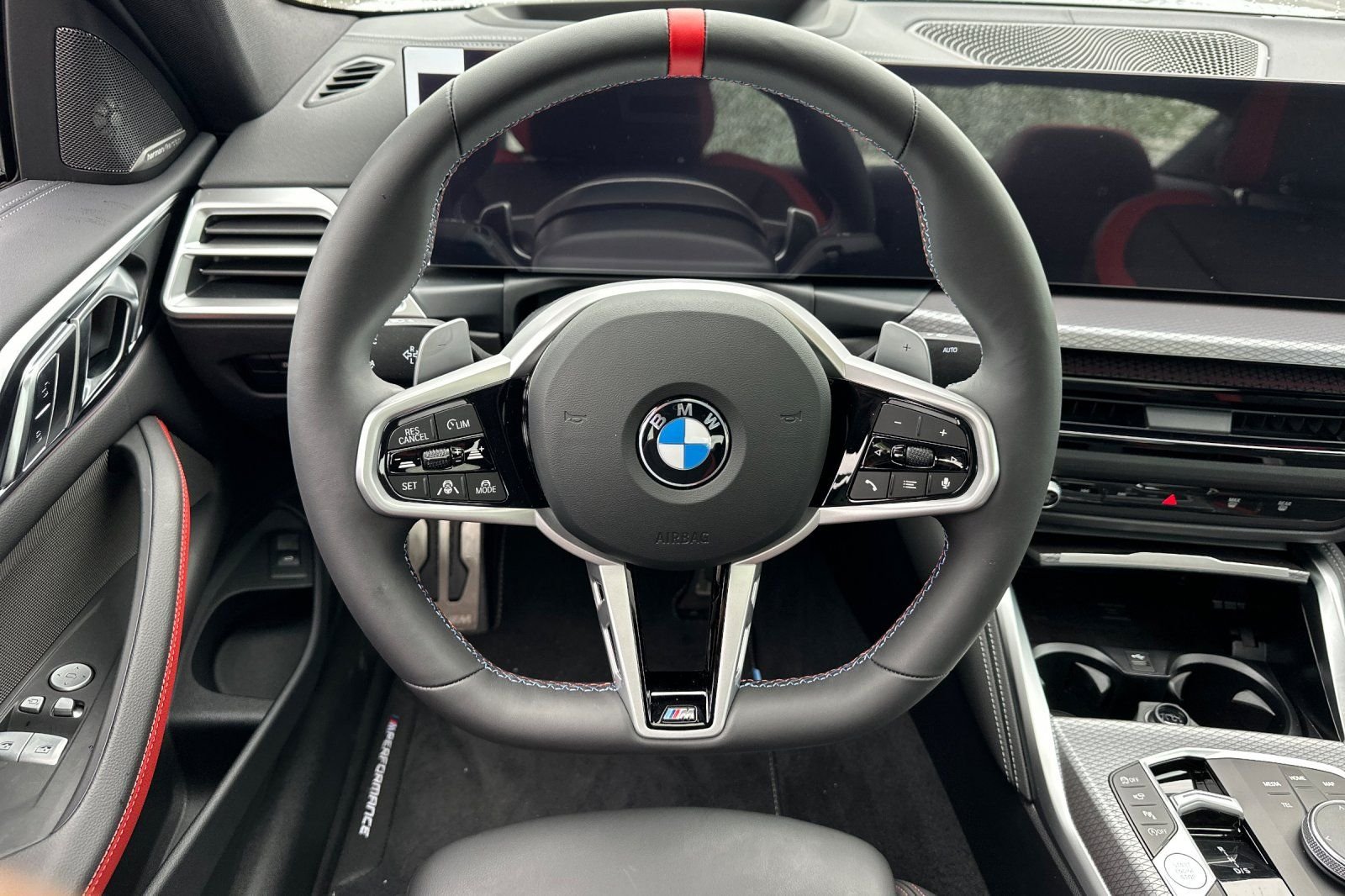 2026 BMW 4 Series M440i - Photo 11