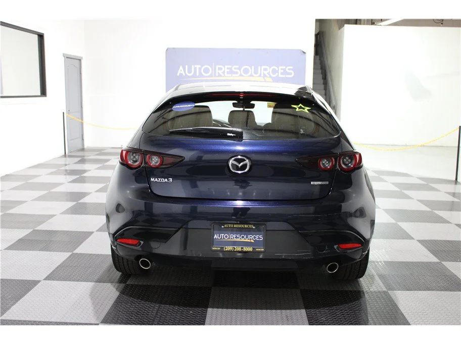 Used 2019 Deep Crystal Blue Mica Mazda Hatchback 4D image 5