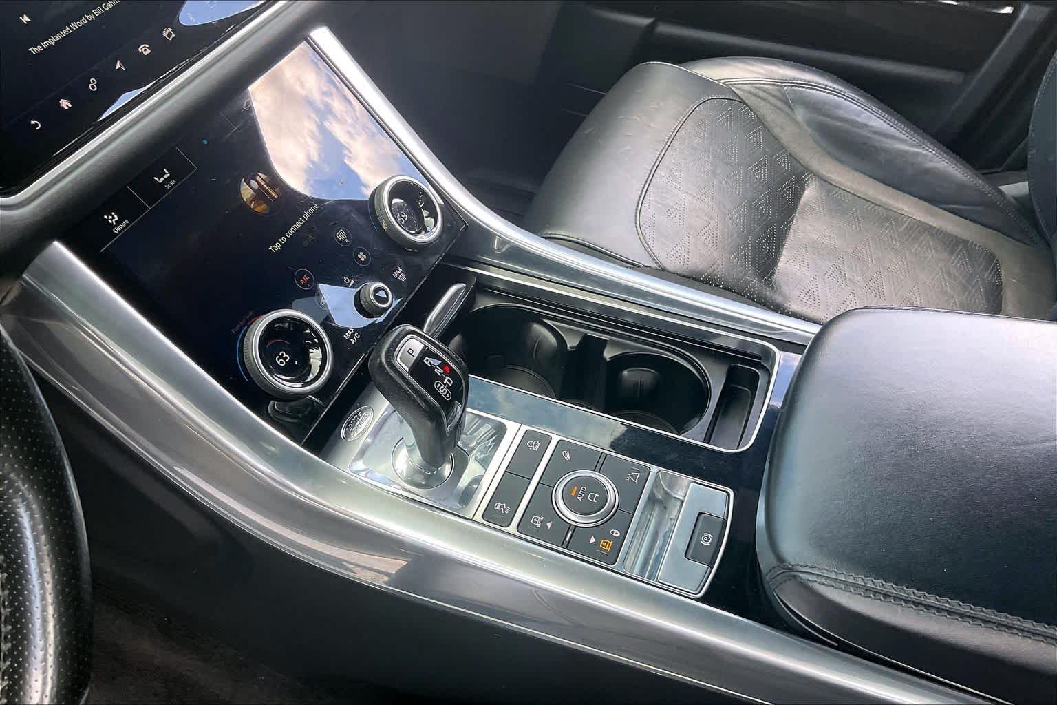 Used 2020 Ligurian Black Metallic Land Rover SVR image 16