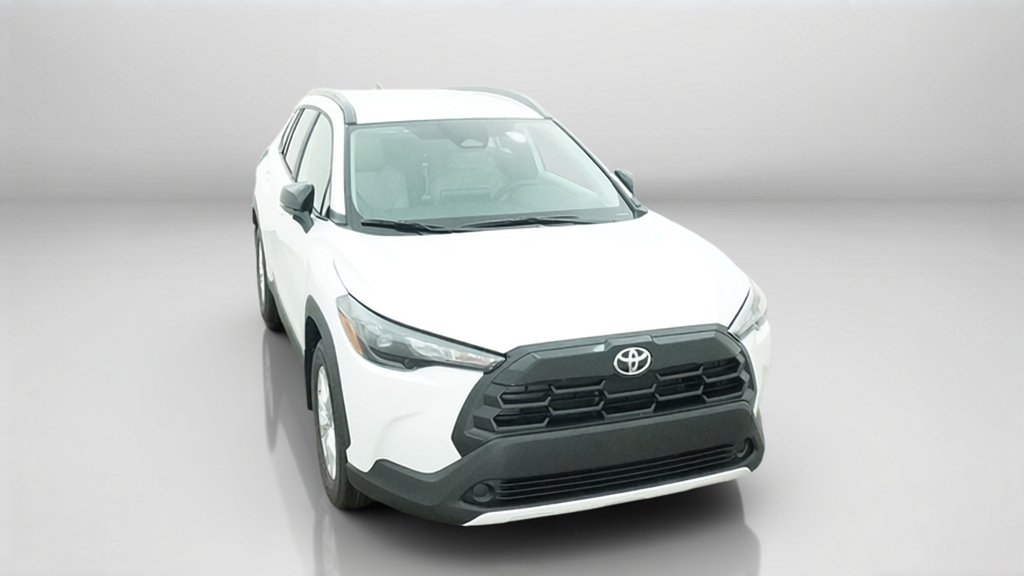 New 2026 Wind Chill Pearl Toyota LE image 4