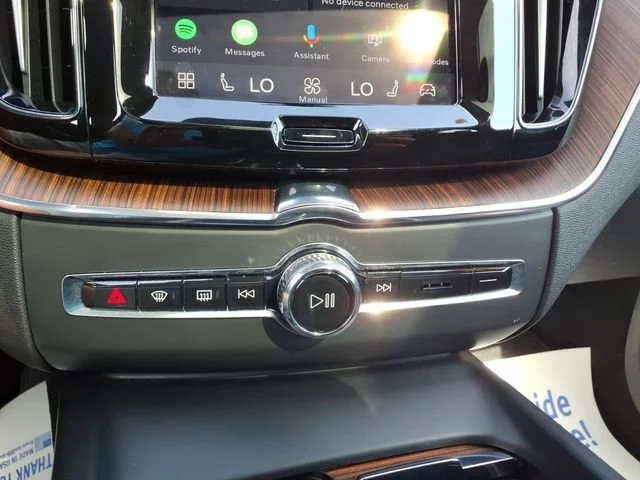 2024 Volvo XC60 Plus - Photo 20