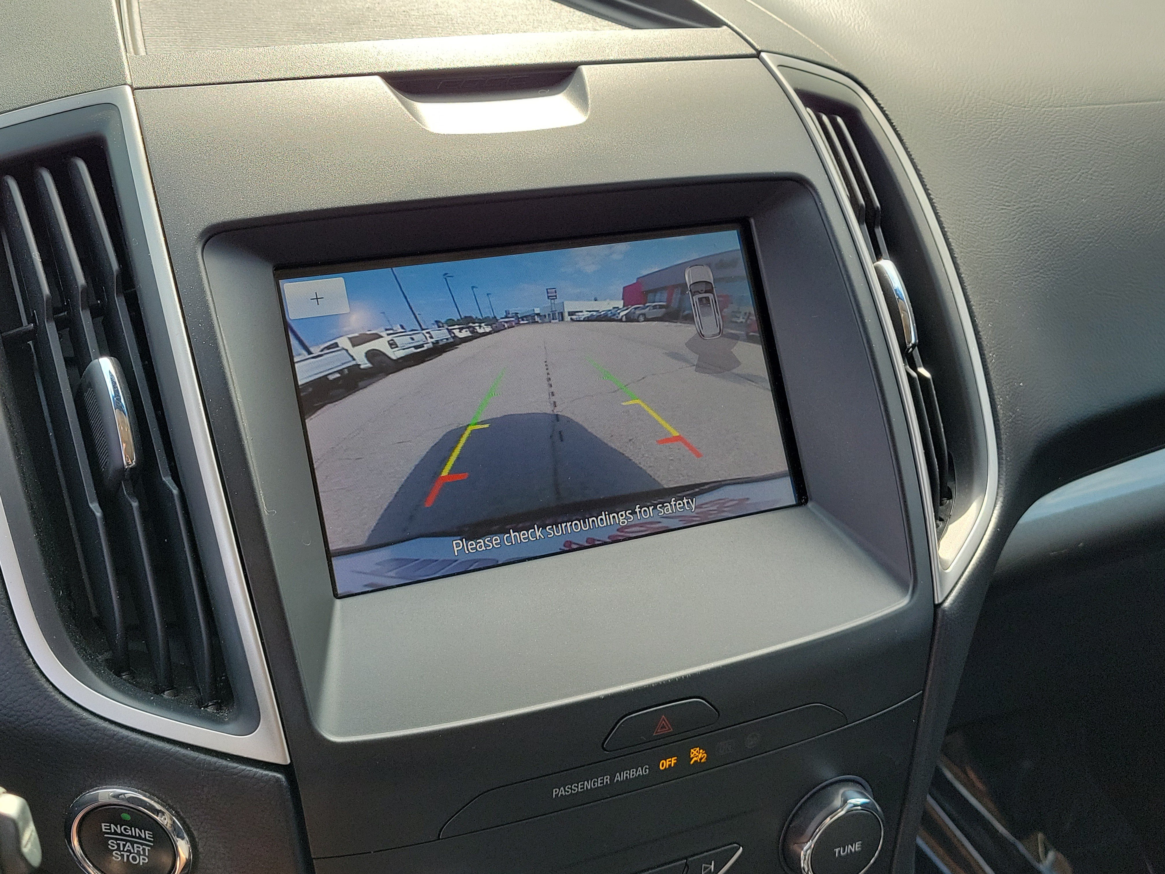 Used 2020 Gray Ford SEL image 29