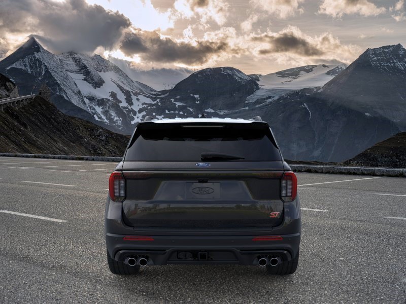 New 2026 Agate Black Metallic Ford ST image 5