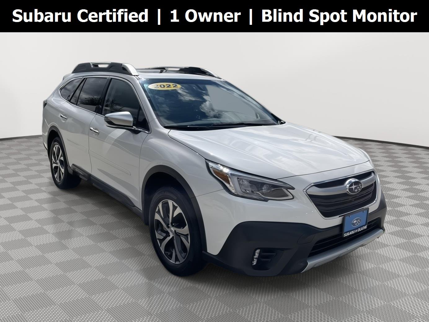 Used 2022 Crystal White Pearl Subaru Touring image 1
