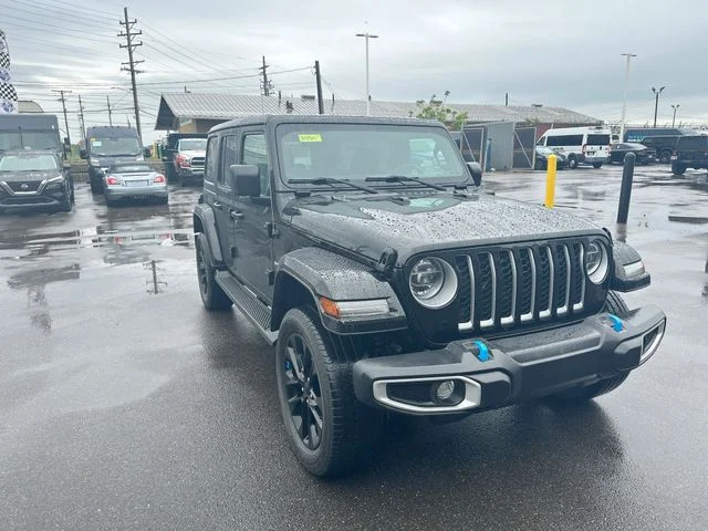 Used 2022 Black Jeep Unlimited Sahara 4xe image 11