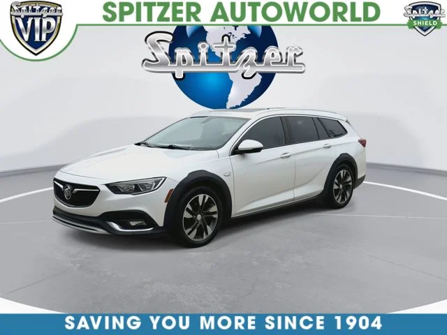 Used 2019 White Buick Essence image 5