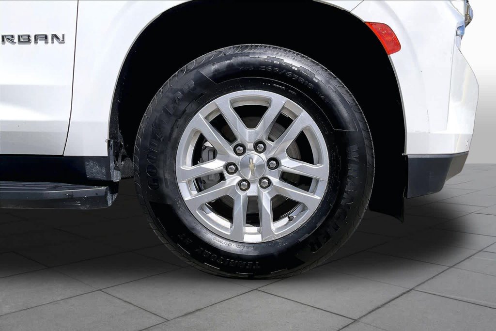 Used 2024 White Chevrolet LT image 10