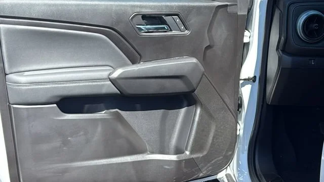 New 2026 Summit White Chevrolet LT image 23