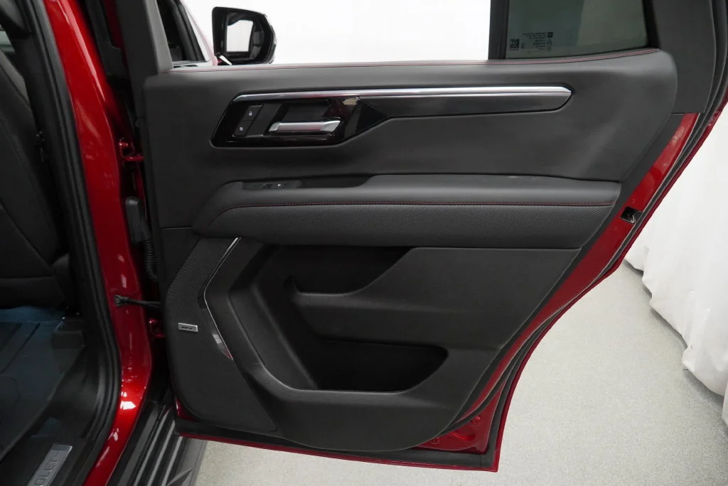 2025 Chevrolet Tahoe RST - Photo 32