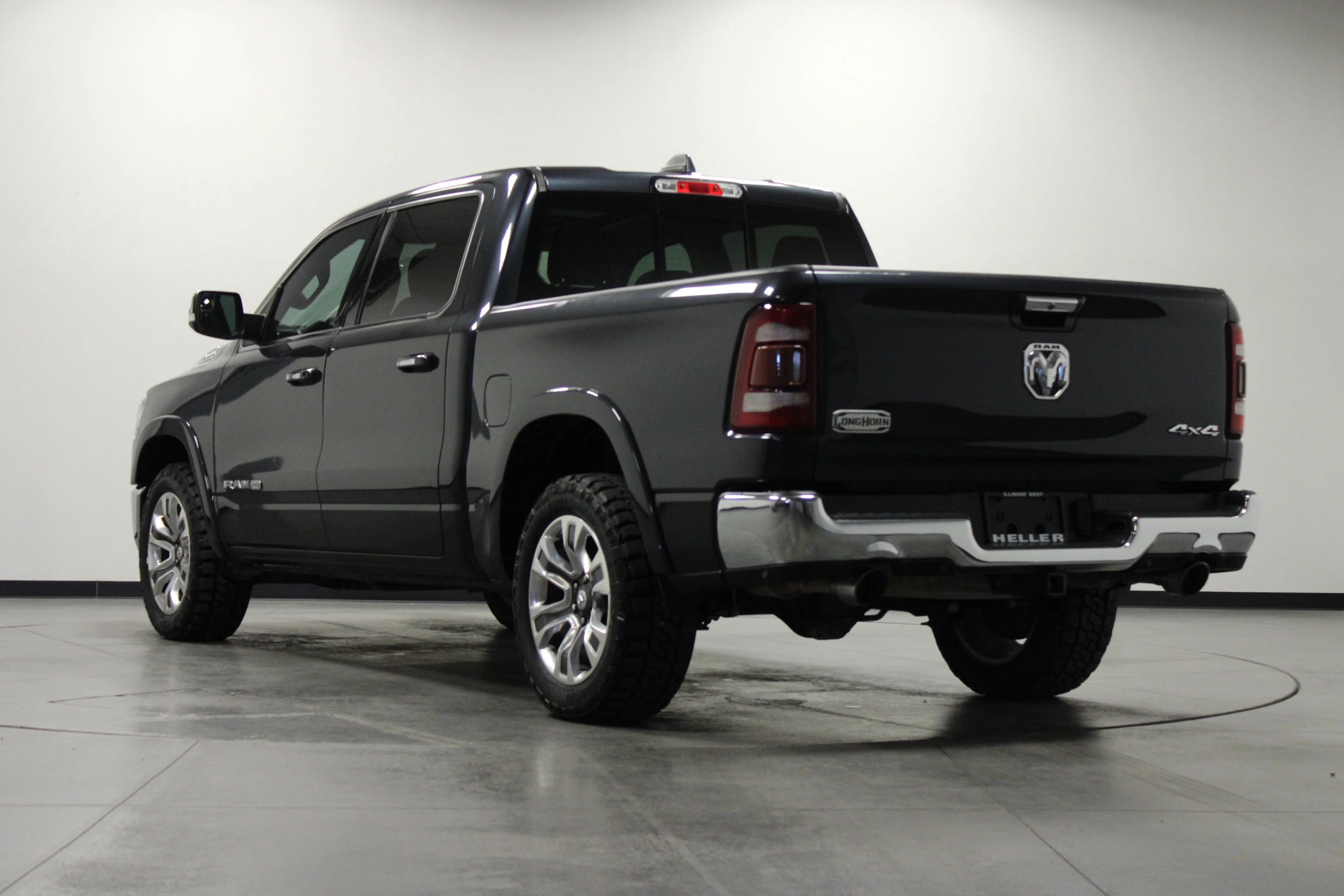 Used 2019 Maximum Steel Metallic Clearcoat Ram Laramie Longhorn image 6