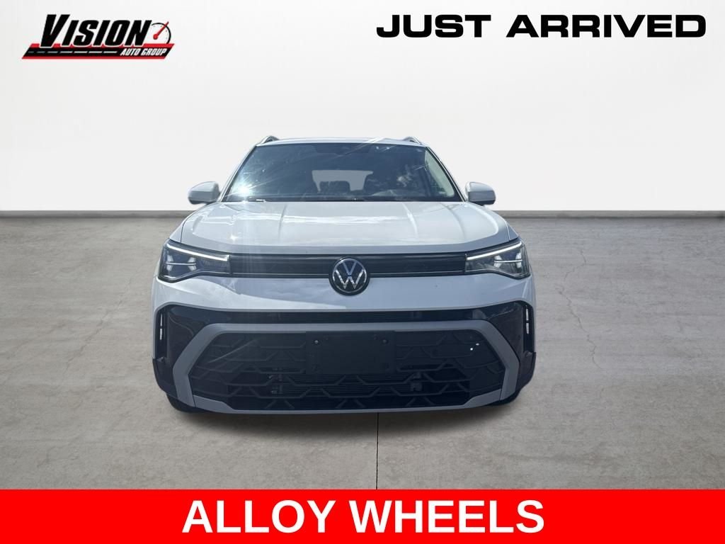 Used 2026 Black Volkswagen 1.5T SE image 2