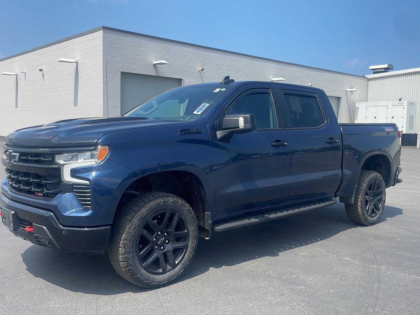 Used 2022 Northsky Blue Metallic Chevrolet LT Trail Boss image 7