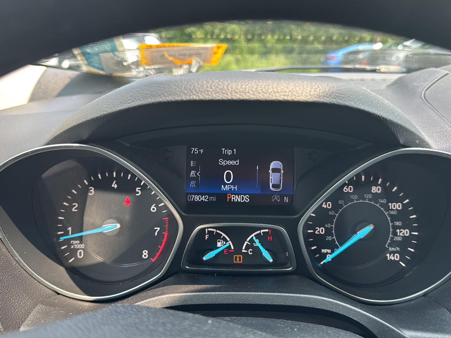 Used 2017 Oxford White Ford SE image 12