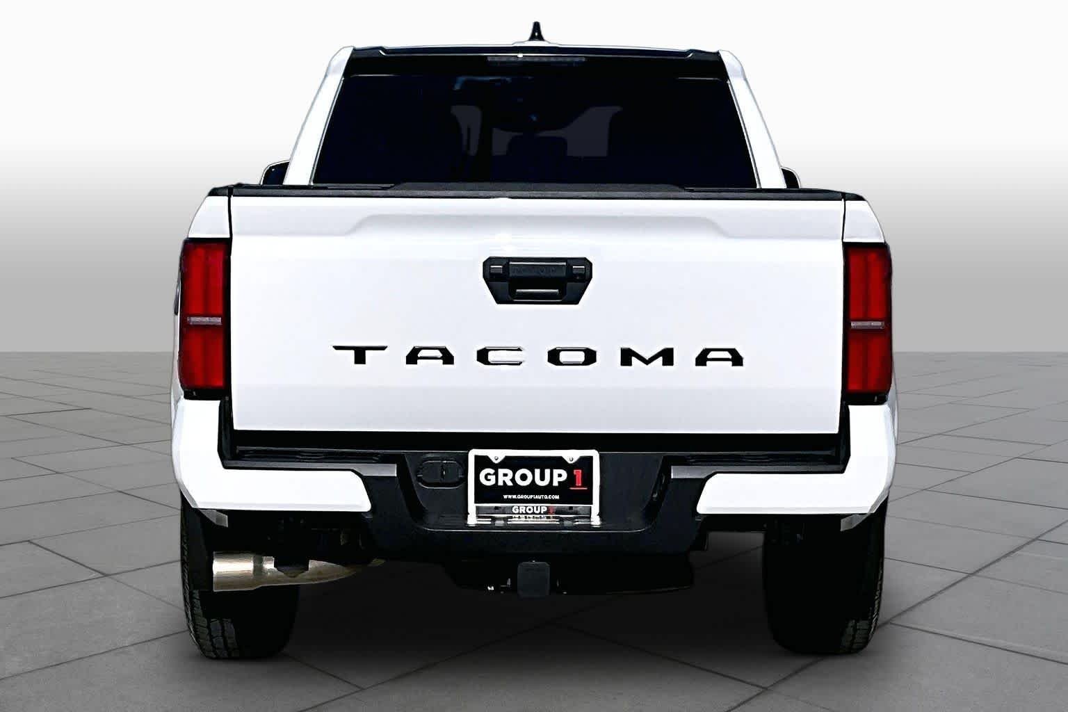 Used 2024 Ice Cap Toyota SR5 image 4