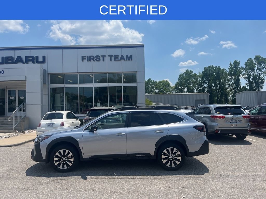 2025 Subaru Outback Limited's photo