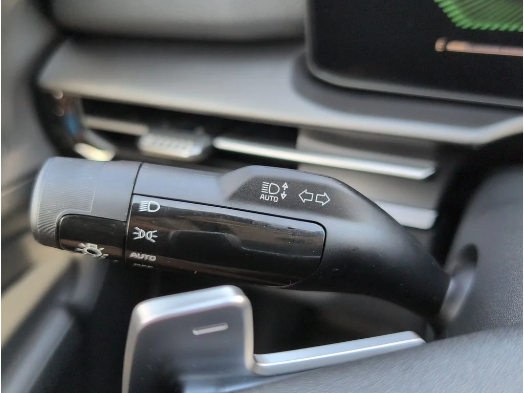 New 2026 Steel Gray Kia LX image 26