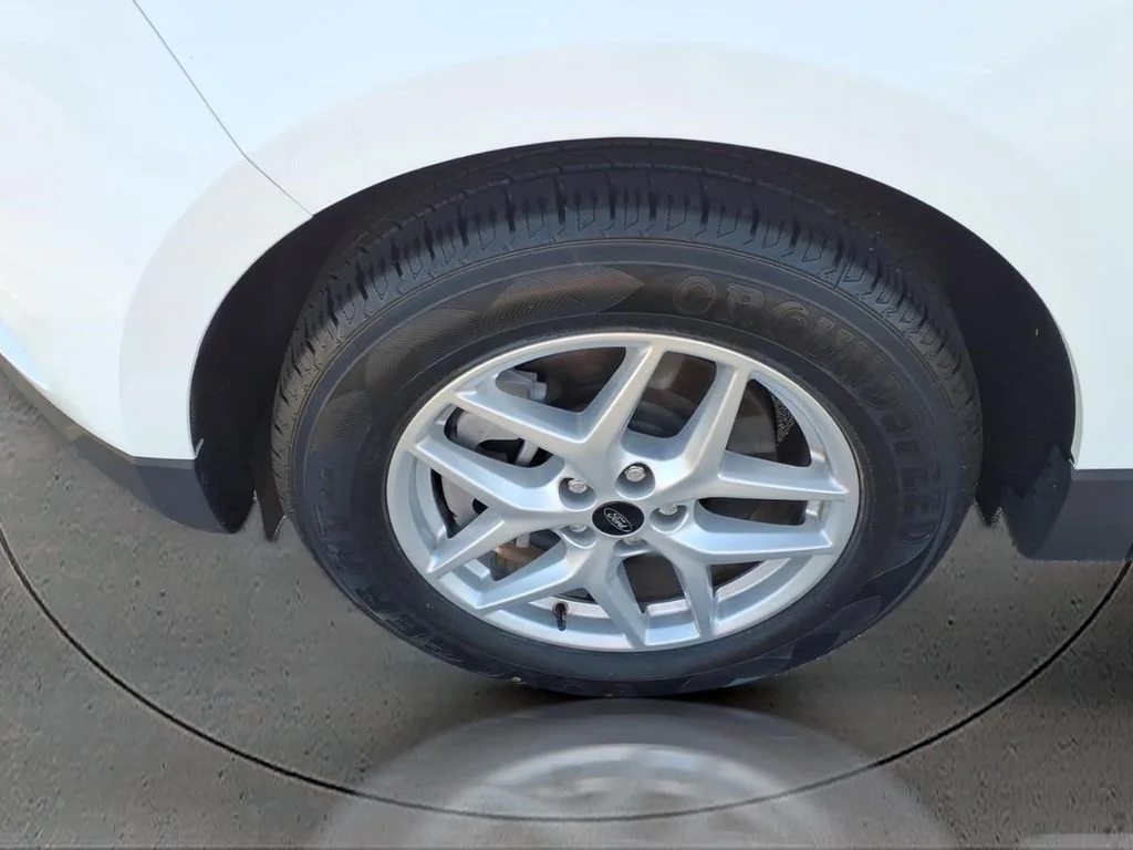 Used 2024 White Ford SEL image 6