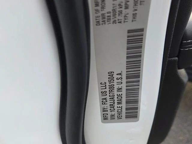 Used 2024 White Jeep Altitude X image 7