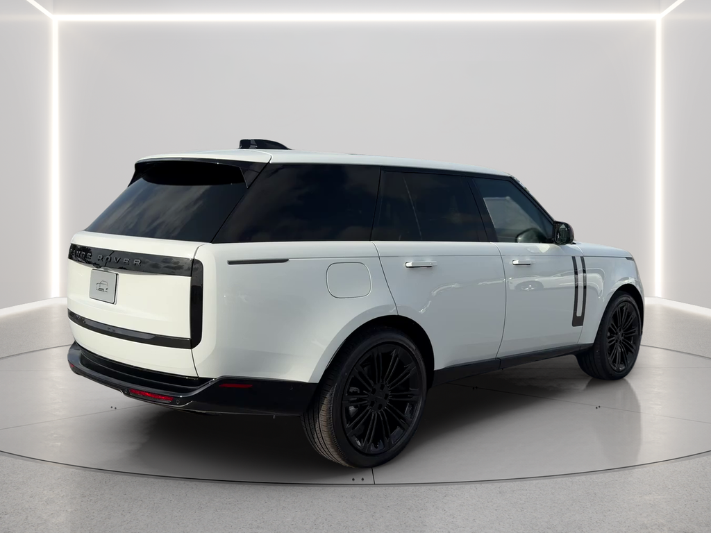 New 2026 Fuji White Land Rover SE image 5