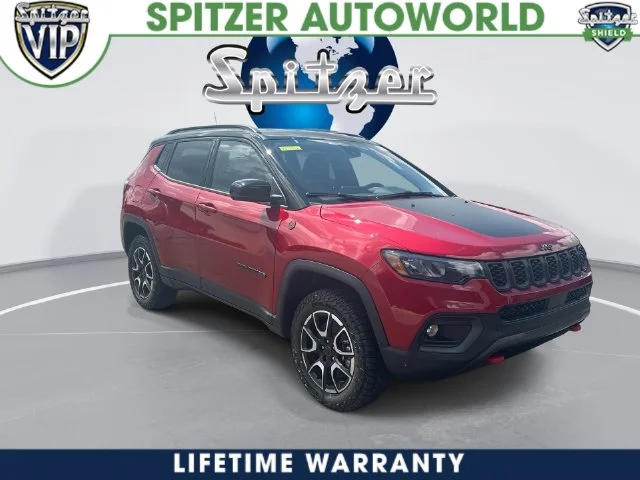 New 2026 Red Hot Pearl-Coat Exterior Paint Jeep Trailhawk image 3